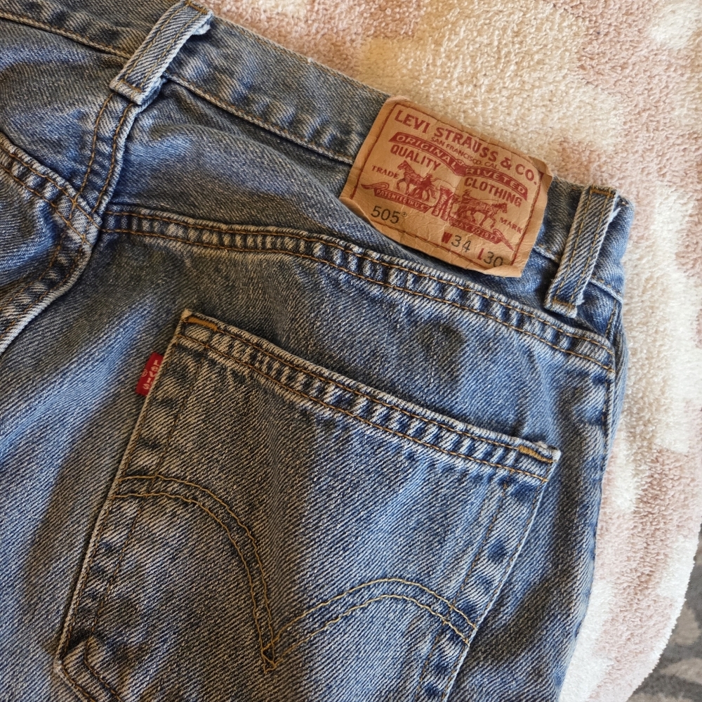 Levi's 505 Regular Fit Jean